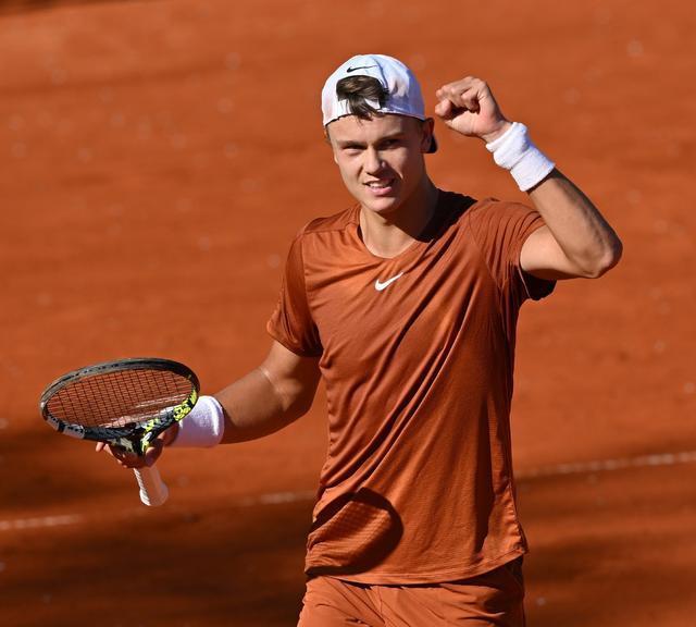 但他更倾向 但他更倾向